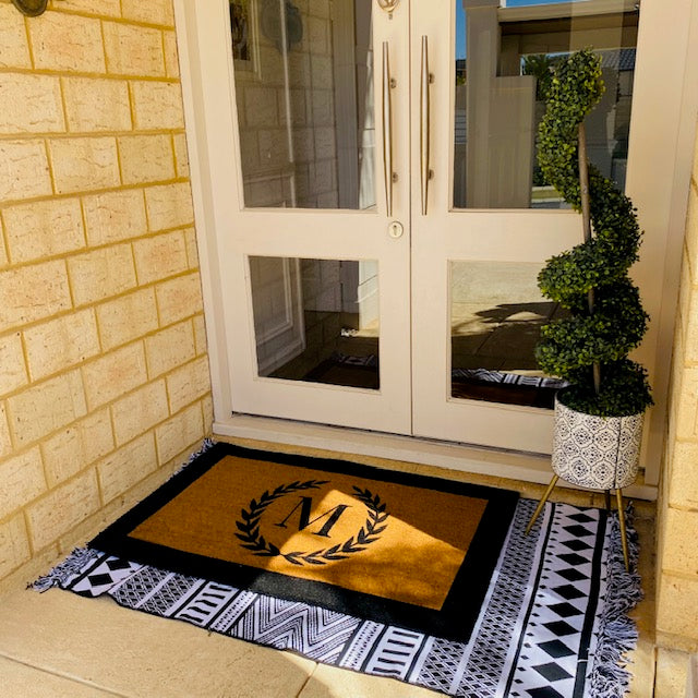 Hamptons Wreath & Initial Doormat