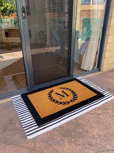 Hamptons Wreath & Initial Doormat